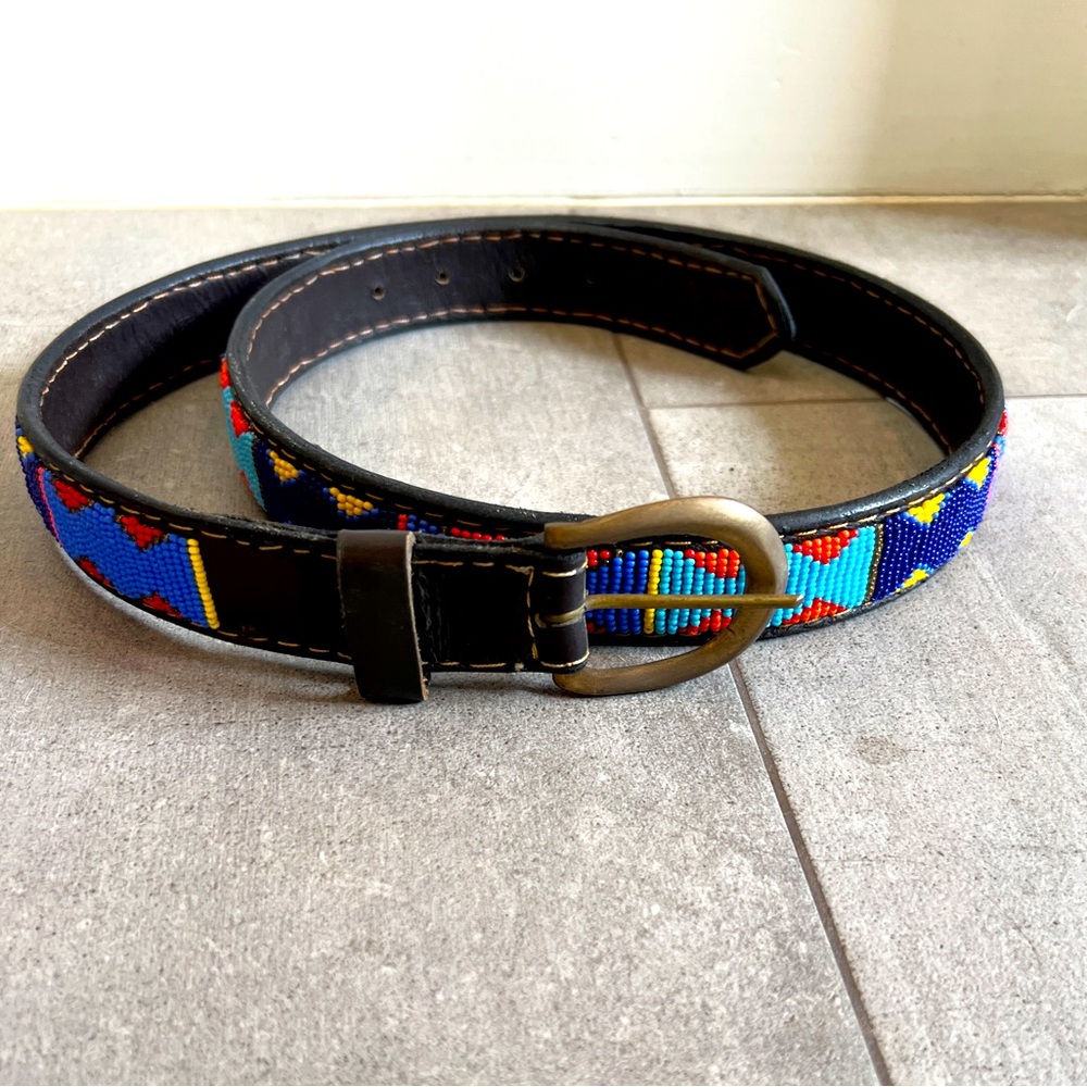 Vintage! Colorful Beaded Belt with Brass Buckle waist sizes approx 38-41. Cool😎